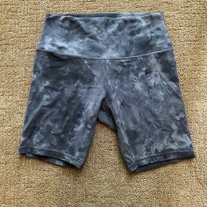 Lululemon Align 8” bike shorts